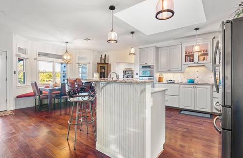 Austin House | Austin Hillside Hideaway- 2 Acre Lot, Private Pool + Close to Austin!