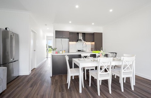 Austral Villa | Austral warm 4br house with parking&WiFi