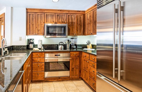 Vail Condo | Austrian Condo in Vail Village with Free Concierge, Breakfast, Parking