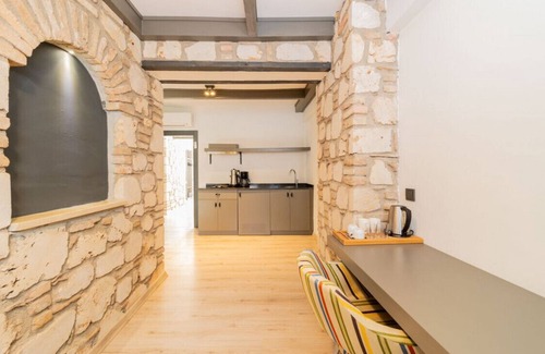 Kaleici Apartment | Authentic Flat with Garden 5 min to Beach