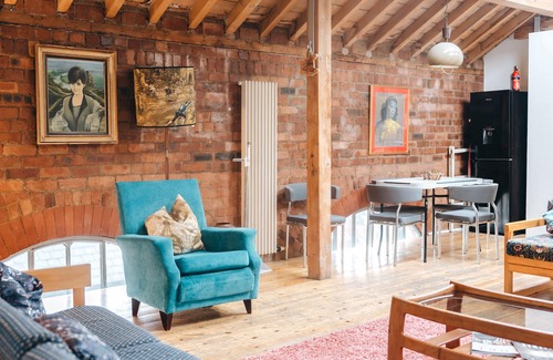 RopeWalks Apartment | Authentic Loft Apartment/Penthouse