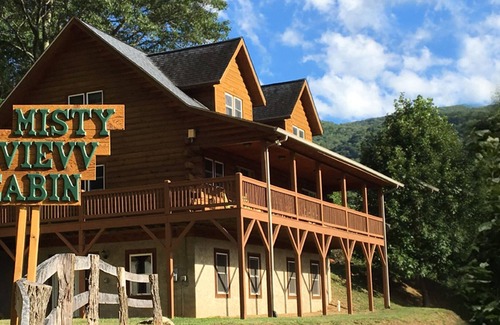 Waynesville Cabin | Authentic log cabin with astonishing mountain views; close to Blue Ridge Parkway