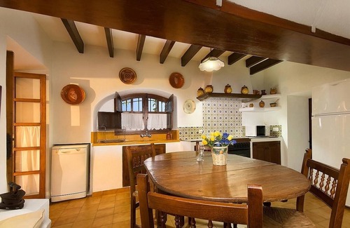Puerto de Pollensa Villa | Authentic Mallorcan Country House, A/C, Private Pool, Amazing Views 20 mins walk to Port de Pollensa