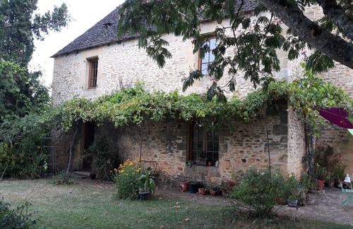 Proissans House | Authentic Périgourdine in lush greenery
