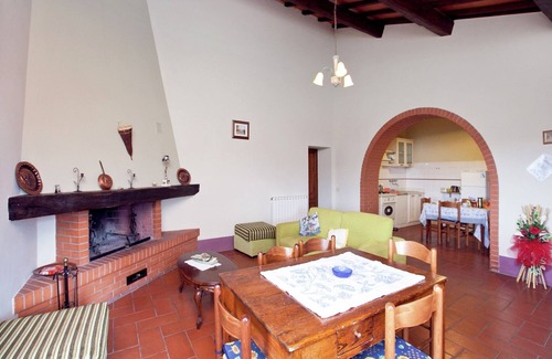 Gallina Apartment | Authentic pool house