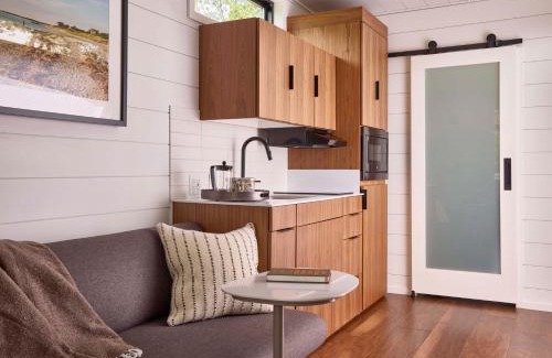 Guerneville Hotel | AutoCamp Sonoma