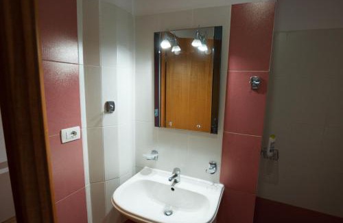 Gjirokaster Hotel | Autogrill Hotel restaurant & Camping