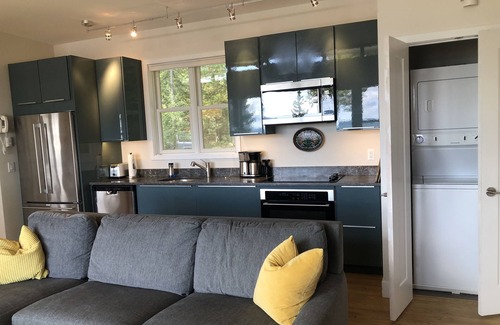 Beaver Island House | Autumn Sky - The Modern & Relaxing Beach Cottage