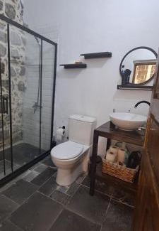 Sur House | Ava House