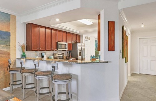 Lakewood Ranch Condo | 🦩Available For Spring ~ Par for the Course! 🦩