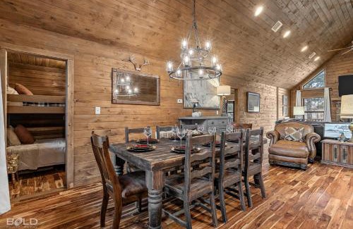 Shreveport House | Available Tonight, Log Cabin With Hot Tub