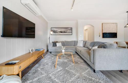 Jindabyne Apartment | Avalanche 3 - 3BR Apartment l Central Location l Balcony l WiFi