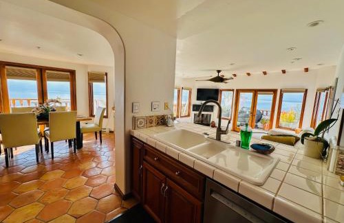 Avalon Villa | Avalon Escape W Pool, Gym & Hot Tub