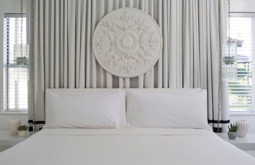 Historic Tennis Club Hotel | Avalon Hotel & Bungalows Palm Springs, a Member of Design Hotels
