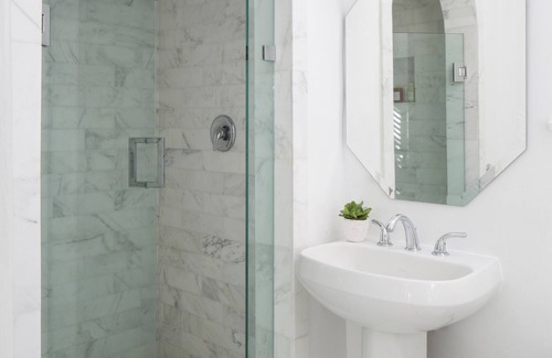 Historic Tennis Club Hotel | Avalon Hotel & Bungalows Palm Springs, a Member of Design Hotels