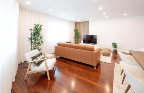 Barra Apartment | Aveiro Beach House, 3 suites e piscina