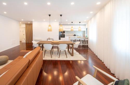 Barra Apartment | Aveiro Beach House, 3 suites e piscina