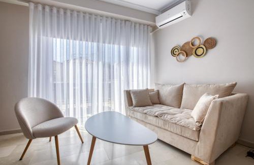 Plaka Apartment | Avgi - Premium Acropolis view - family bedroom