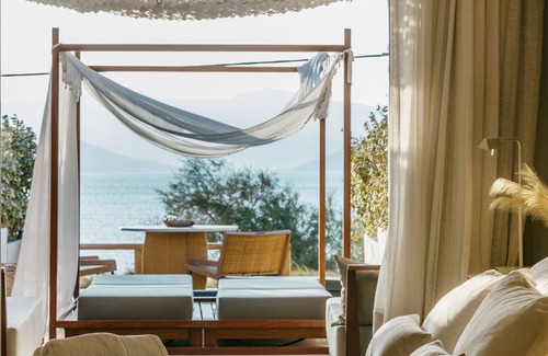 Agia Anna Hotel | Avgoustos Suites - Adults only