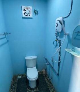 Setiu Hotel | AVINA'S Roomstay 2