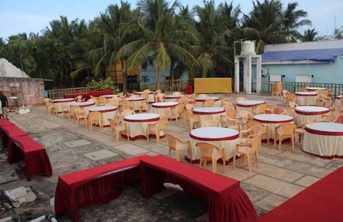 Bommayapalayam Apartment | AVM Paalm Meadows Resort Family Room