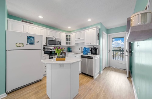 Carolina Beach Condo | Aw Shucks Oceanfront 2 BD/2BA Condo, Safe, Clean, Close to CB Boardwalk