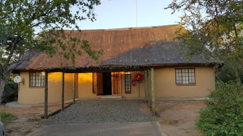Tshikuyu Cabin | Awelani Lodge