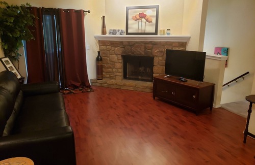 Oklahoma City Condo | Awesome 2 Bedroom, 2 Bath Condo - Quail Springs, NW OKC,