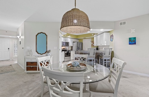 New Smyrna Beach Condo | 🌊Awesome Amenities-Great Location-Screened Balcony-2BR Oceanwalk 15-202🌊