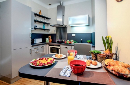 Sarlat-la-Caneda Historic Center Apartment | Awesome apartment in Sarlat-la Canéda