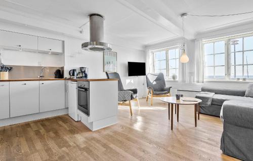 Svaneke Apartment | Awesome Apartment In Svaneke With Wifi