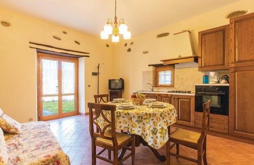 Bucine Apartment | Awesome apartment in Pietraviva AR