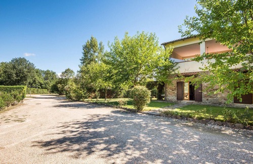 Bucine Apartment | Awesome apartment in Pietraviva AR