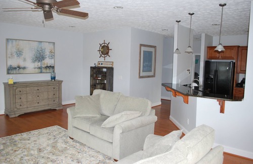 Moneta Condo | Awesome Condo on Smith Mountain Lake !