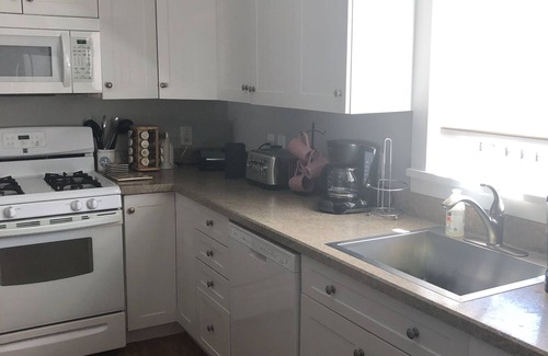 Avon House | Awesome home and location for enjoying Bay Head.