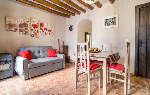 Alfarnate House | Awesome Home In Alfarnate With Kitchen