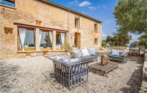 Ariany House | Awesome Home In Ariany