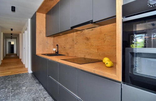 Dragove House | Awesome home in Dragove with WiFi