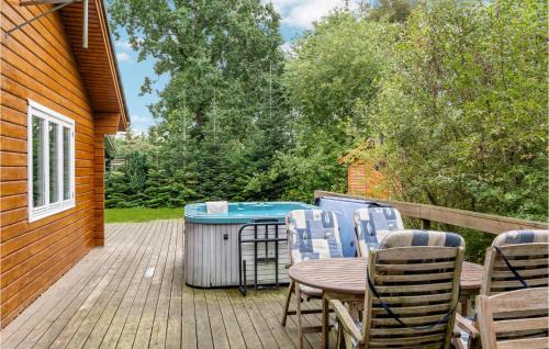 Farvang House | Awesome Home In Fårvang With Sauna
