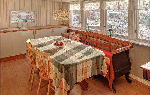 Fjalkinge House | Awesome Home In Fjälkinge With Kitchen