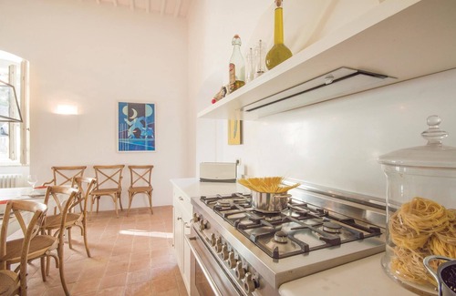 Lari House | Awesome home in Lari -PI-