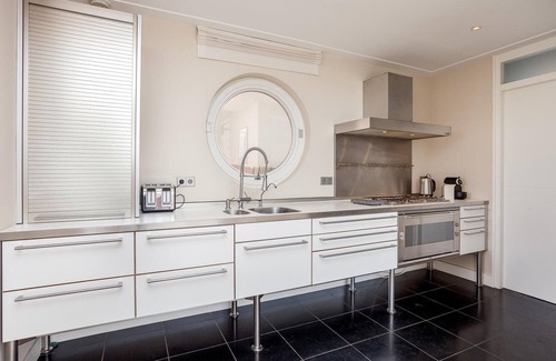 Bergen aan Zee House | Awesome home in Bergen aan Zee