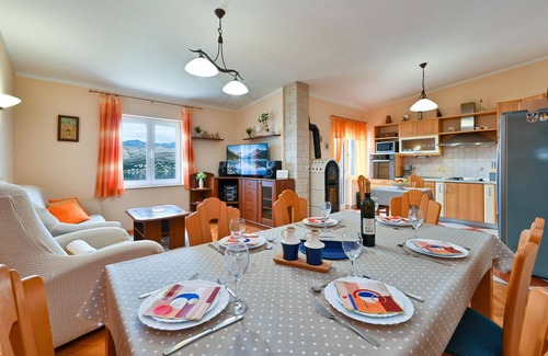 Pag House | Awesome home in Pag with WiFi