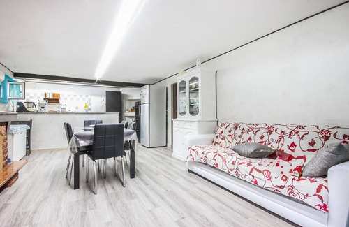 Buccino House | Awesome home in Ponte San Cono, Buccin
