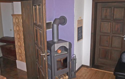Sassnitz House | Awesome Home In Sassnitz With Kitchen
