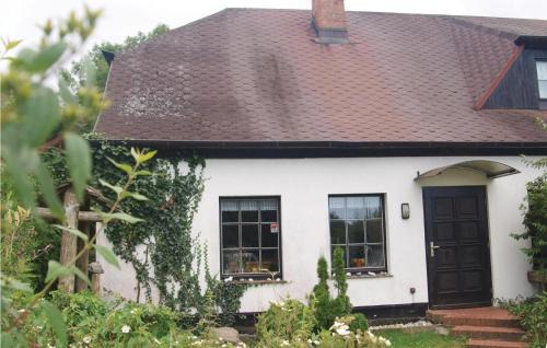 Sassnitz House | Awesome Home In Sassnitz With Kitchen