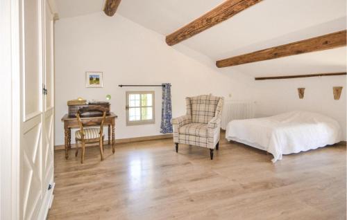 Saint-Saturnin-les-Apt House | Awesome Home In St, Saturnin Les Apt,