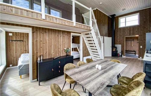 Kviteseid House | Awesome Home In Vrådal With Lake View
