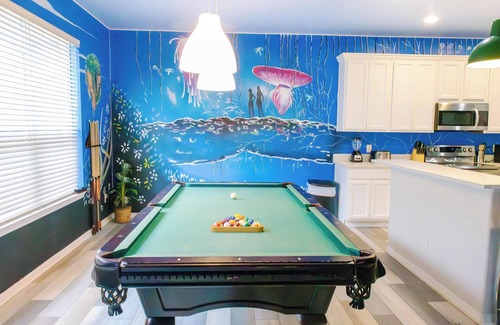 Bellavida Villa | Awesome Movie Themed 6 Bedroom Villa, Private Pool/Spa in Gated Resort