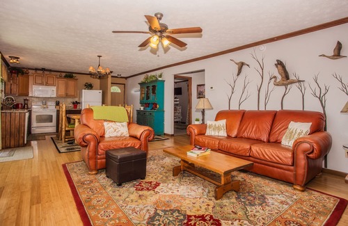 Gatlinburg - Pigeon Forge Cabin | Awesome View: Mtn Views! S/Secluded, Hot Tub, WiFi, Yard, near Attractions!